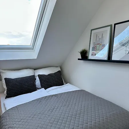 Gaesteapartment Dachgeschoss Lägenhet